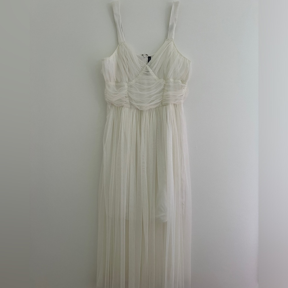 W118 BY WALTER BAKER knee length white tulle dress